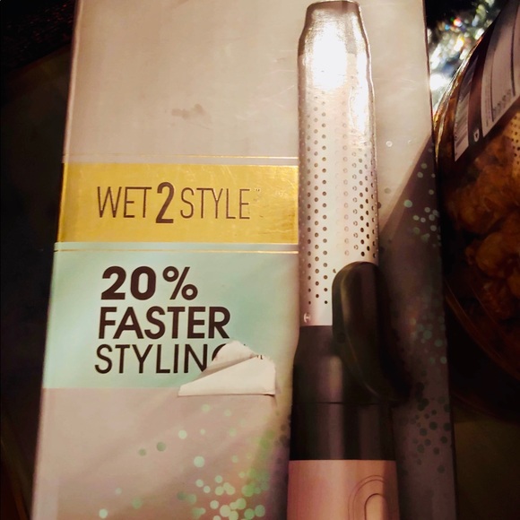 Curling iron - Picture 2 of 2